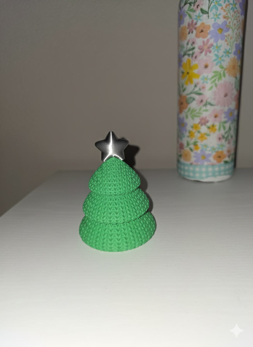 Knitted Christmas Tree